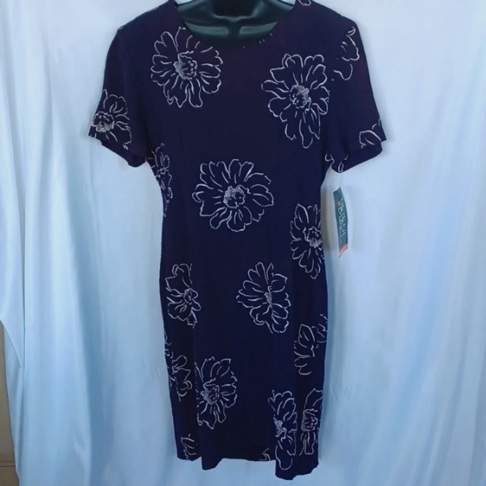 Vintage Helene Blake Purple & Cream Floral Pattern Dress size 14, new old stock